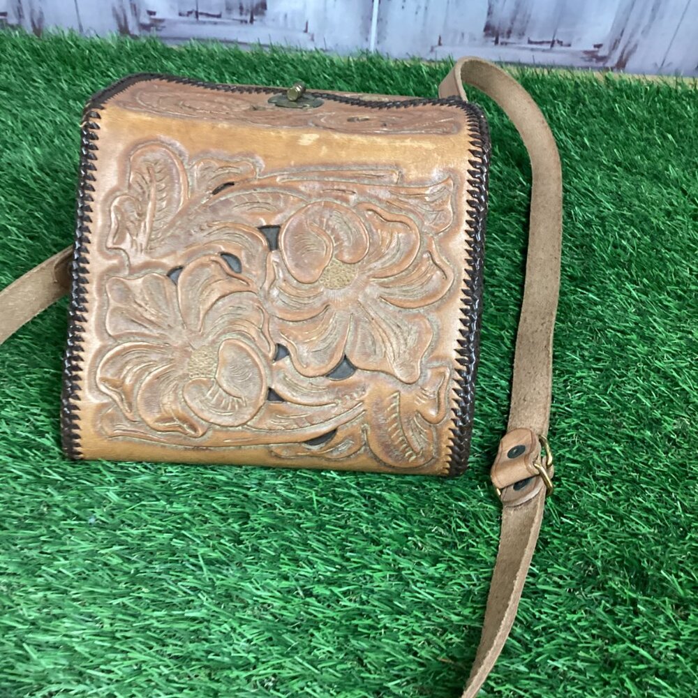 Vintage Hand Tooled Leather Hard Shell Bag - Picture 6 of 16
